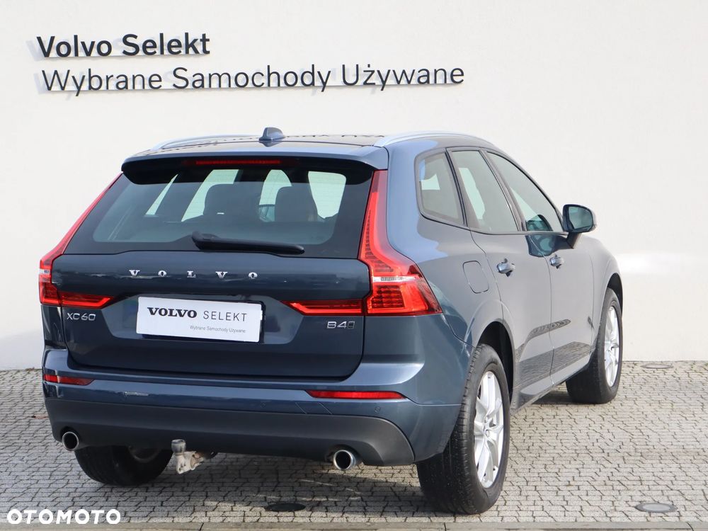 Volvo XC 60 B4 D AWD Momentum - 6