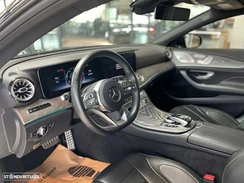 Mercedes-Benz CLS 300 d 4Matic 9G-TRONIC AMG Line - 9