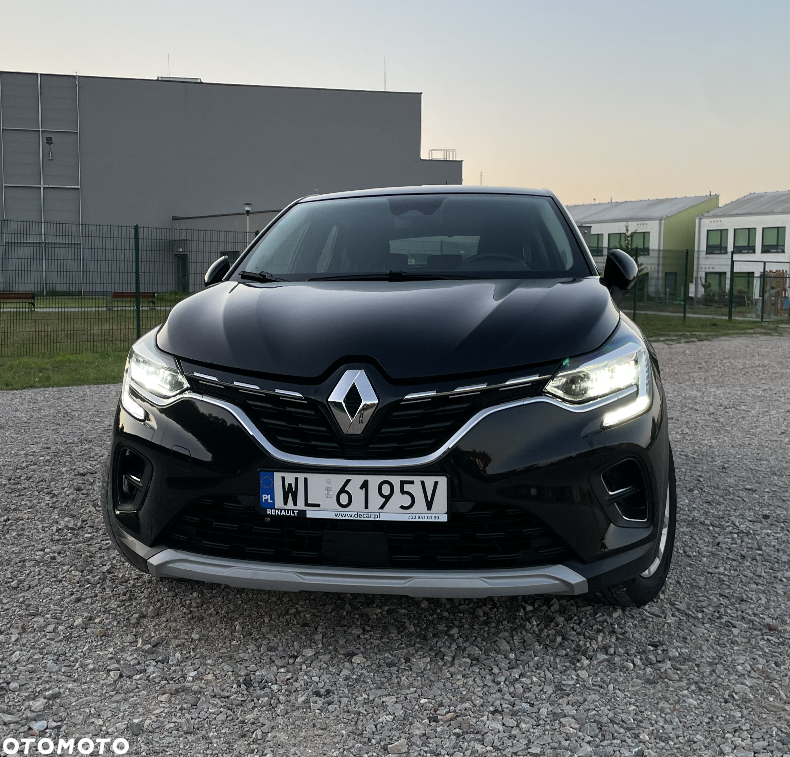 Renault Captur 1.3 TCe mHEV Intens EDC - 2