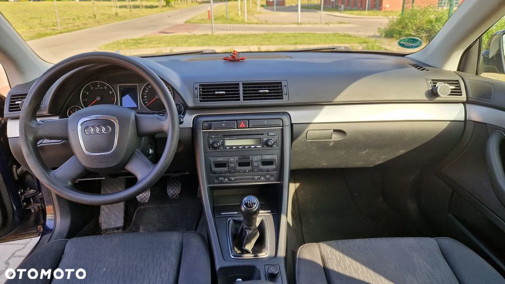 Audi A4 Avant - 13