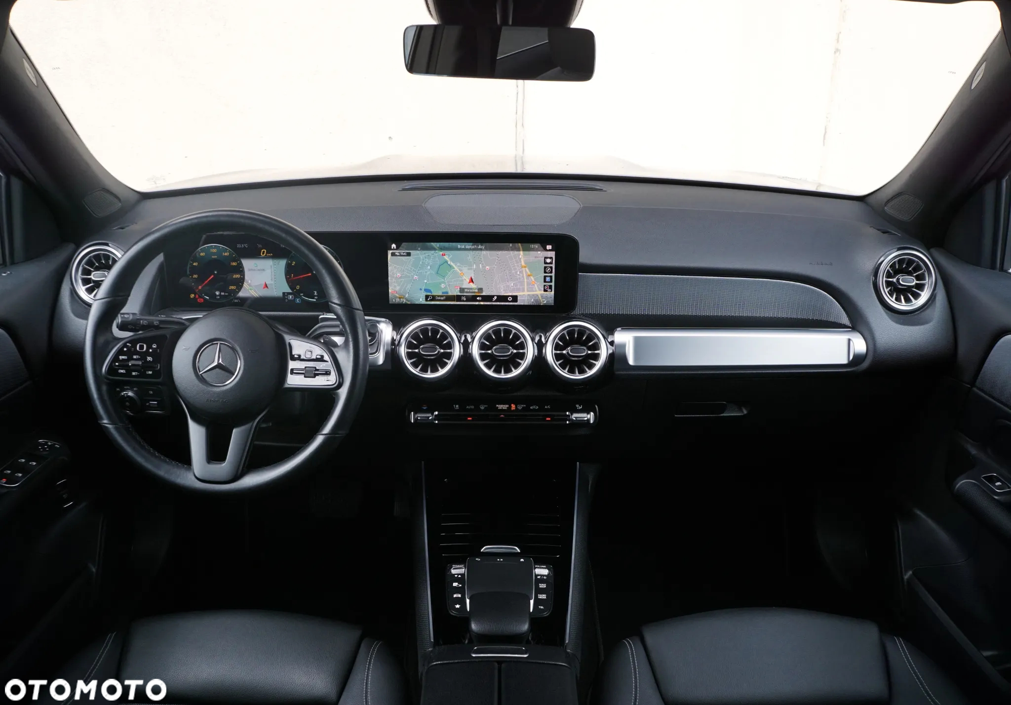 Mercedes-Benz GLB 200 7G-DCT - 3