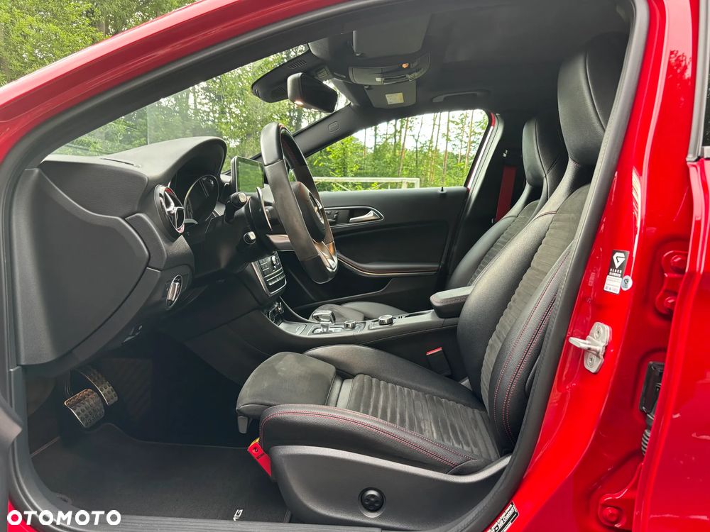 Mercedes-Benz GLA AMG 45 4-Matic - 7