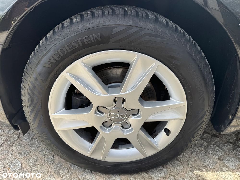 Audi A3 3-drzwiowe 1.6 Attraction - 16