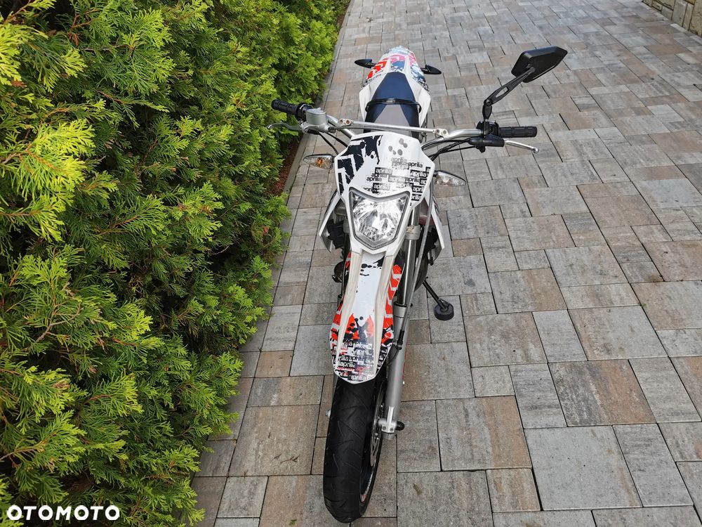 Aprilia SX - 9