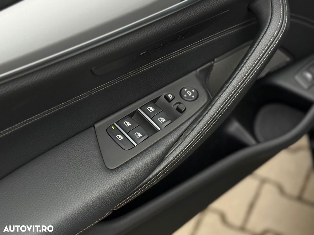 BMW Seria 5 530d xDrive Aut. - 16