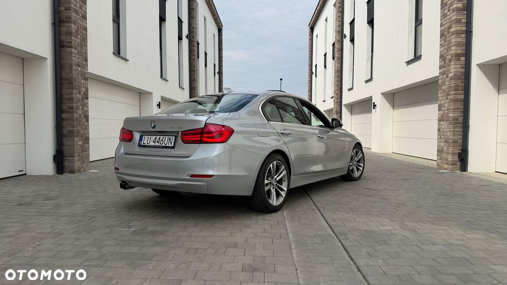 BMW Seria 3 330i GPF Luxury Line - 25