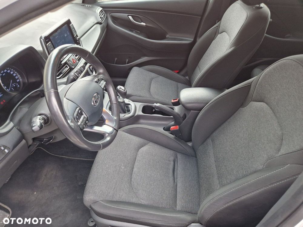 Hyundai i30 1.0 T-GDI Smart - 29