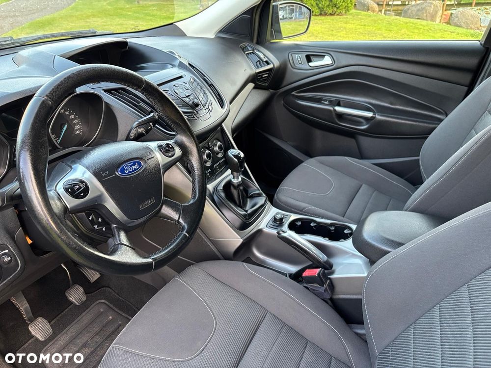 Ford Kuga 1.6 EcoBoost 2x4 Trend - 12