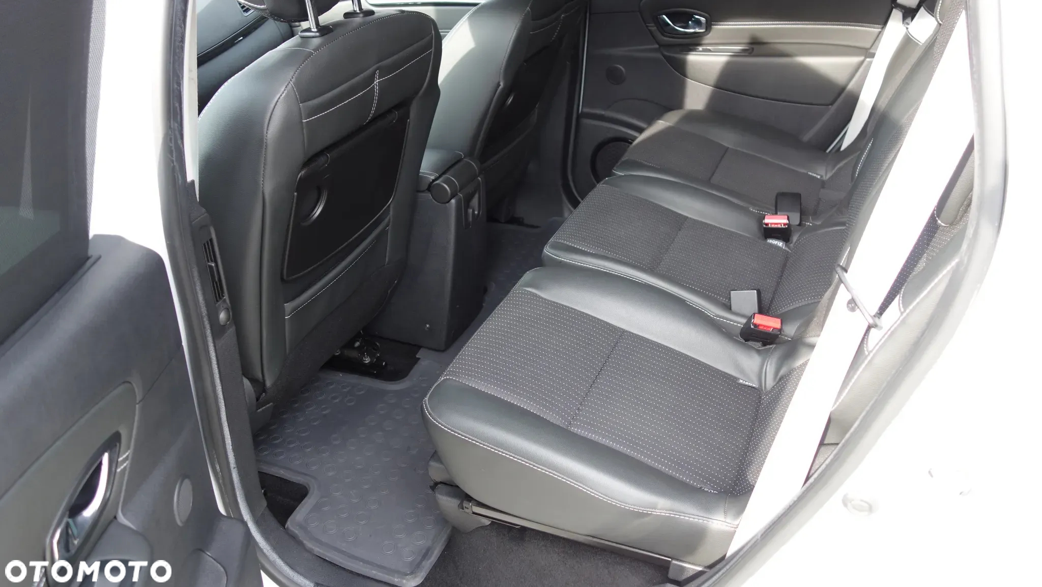 Renault Grand Scenic Gr 1.6 dCi Energy Bose Edition S&S - 29