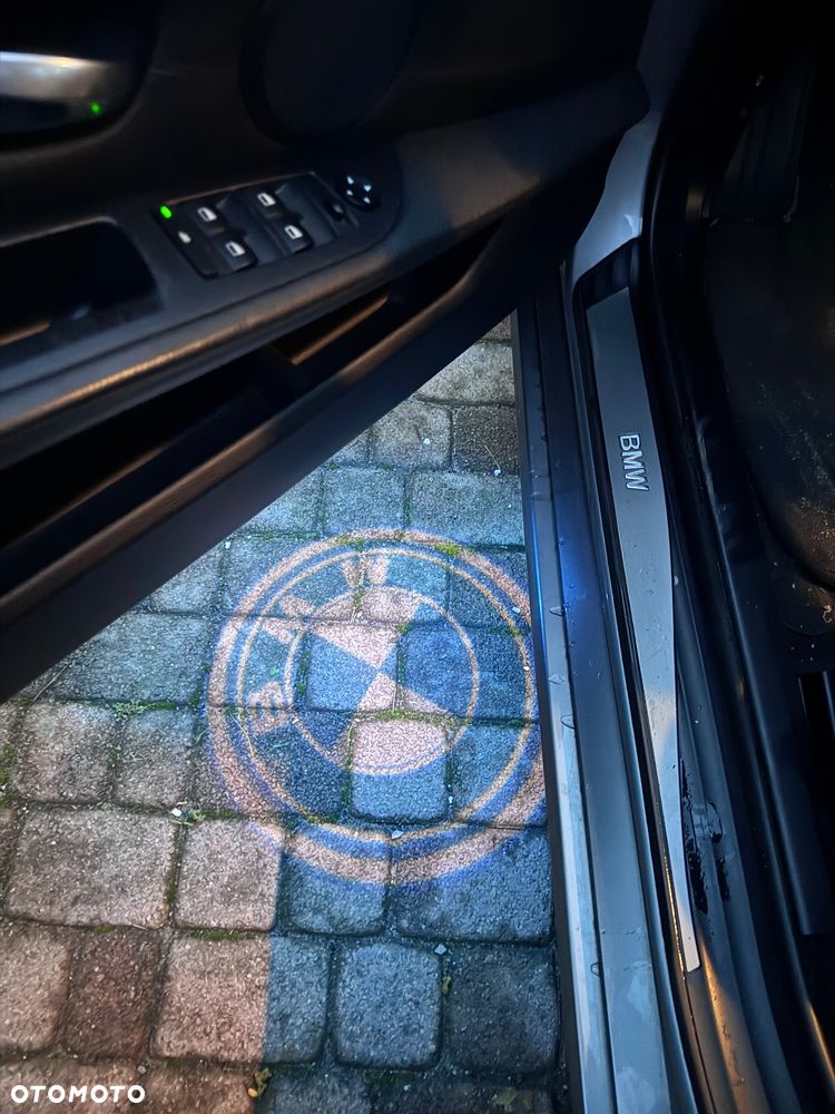 BMW Seria 5 523i - 17