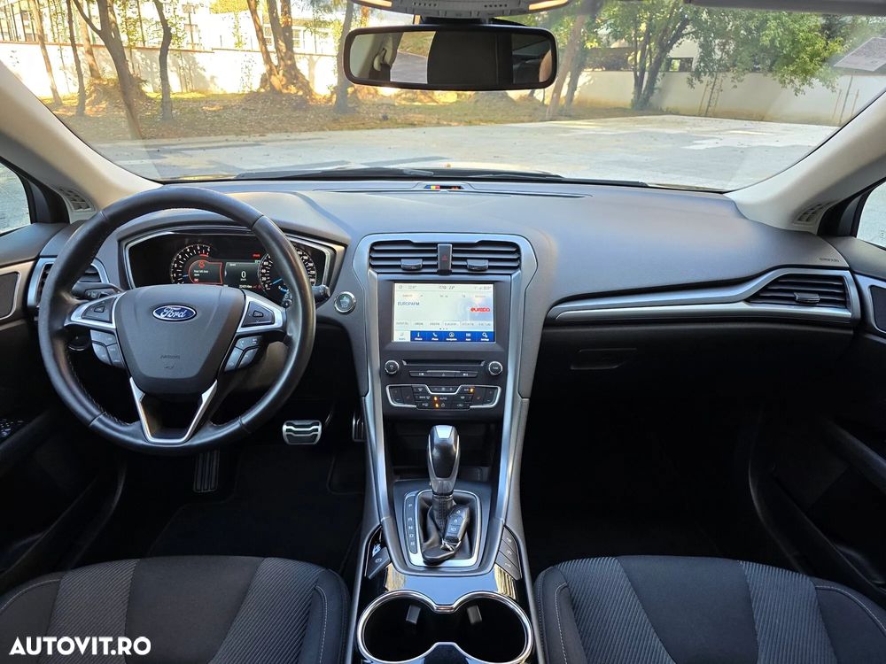 Ford Mondeo 2.0 TDCi Powershift Titanium - 11