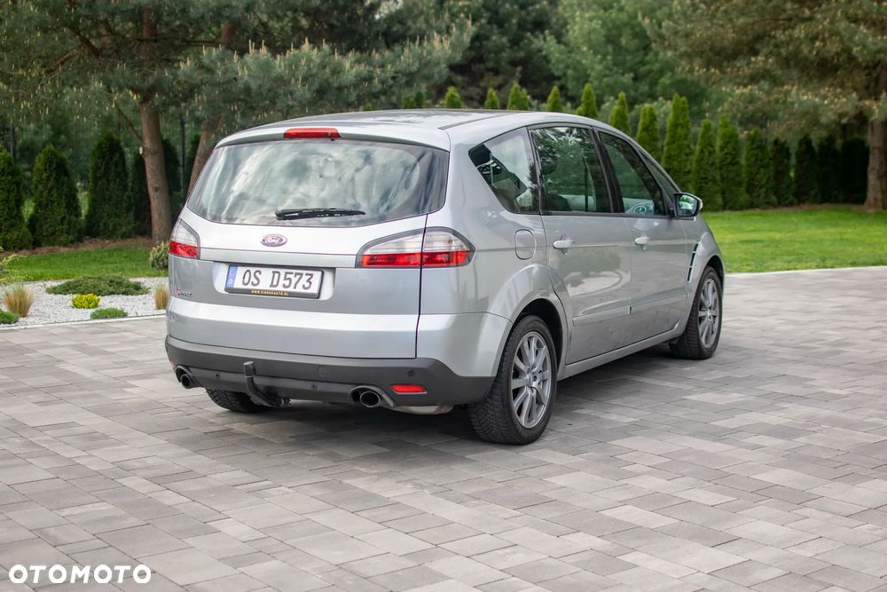Ford S-Max - 10