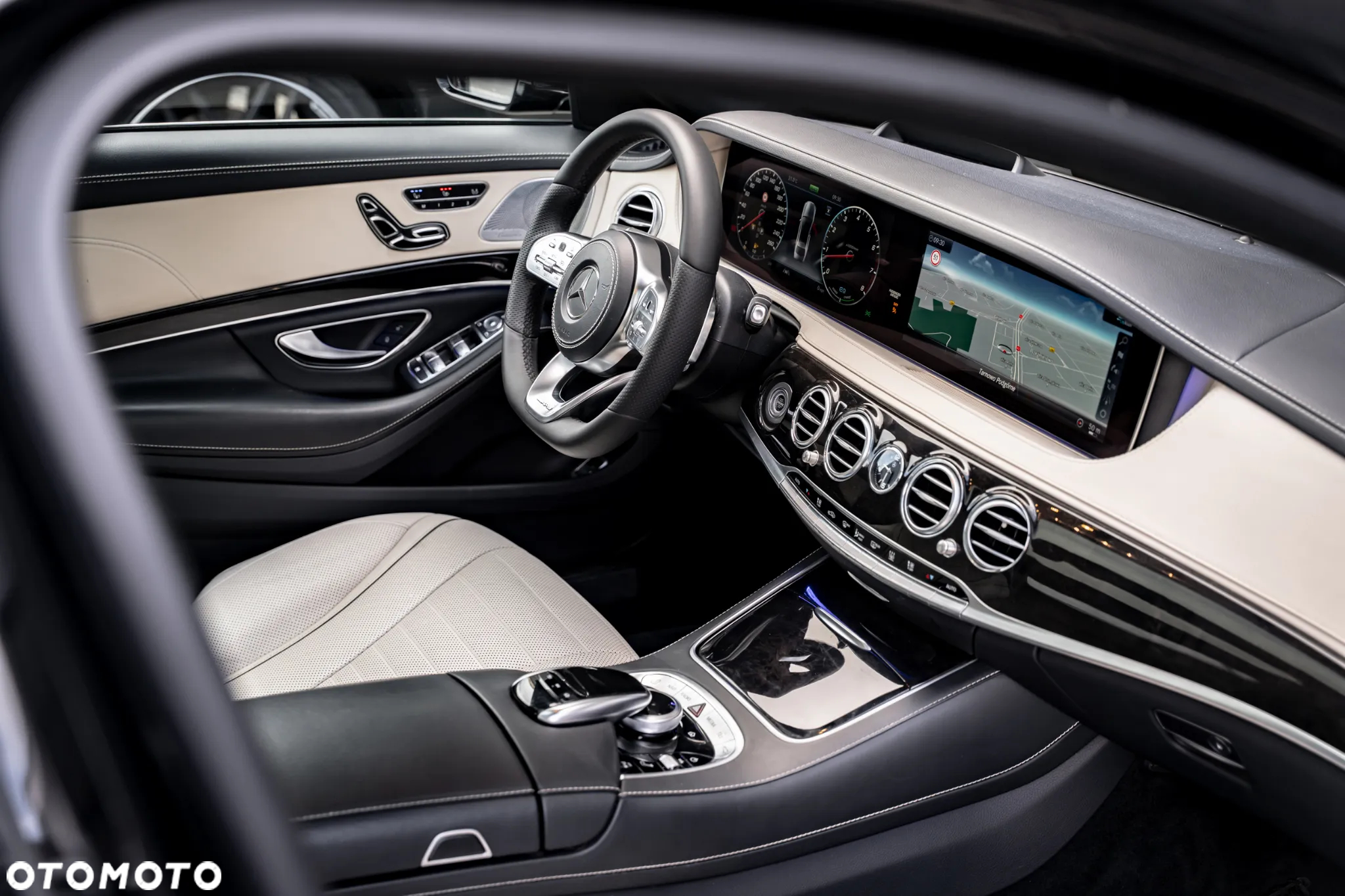 Mercedes-Benz Klasa S 450 4Matic L 9G-TRONIC - 36