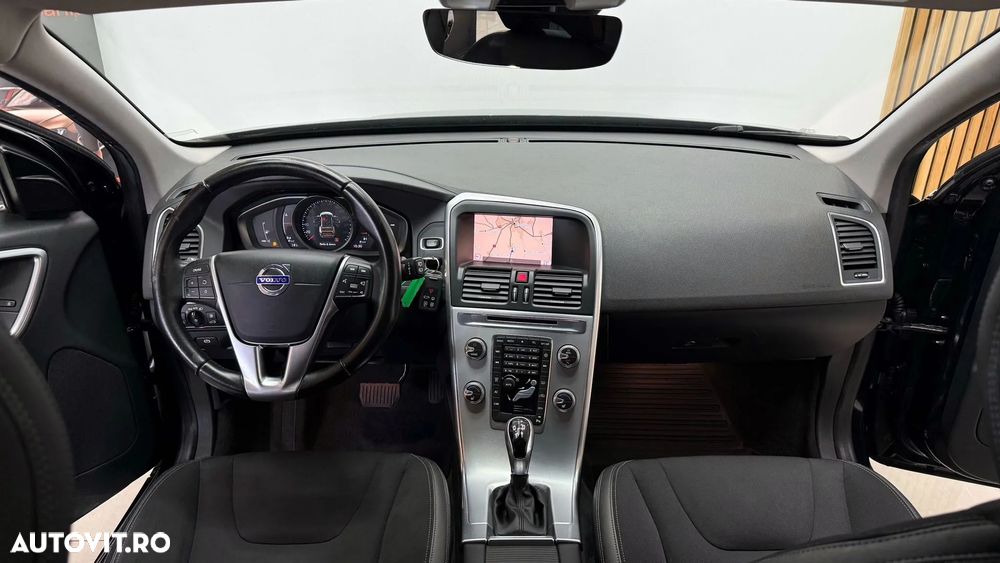 Volvo XC 60 D4 Momentum - 7