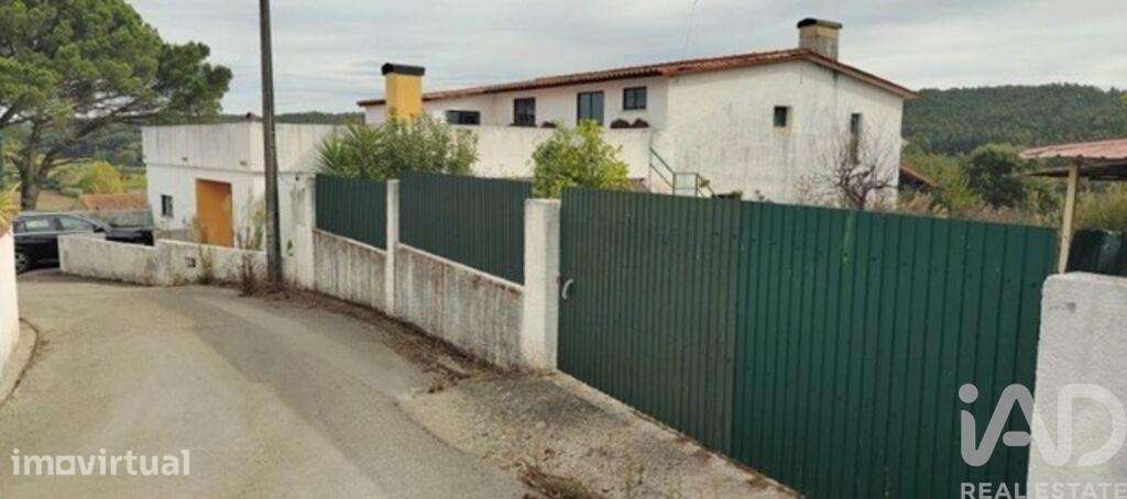 Moradia isolada T4 em Vila Nova de Monsarros de 348 m2 - Grande imagem: 4/10