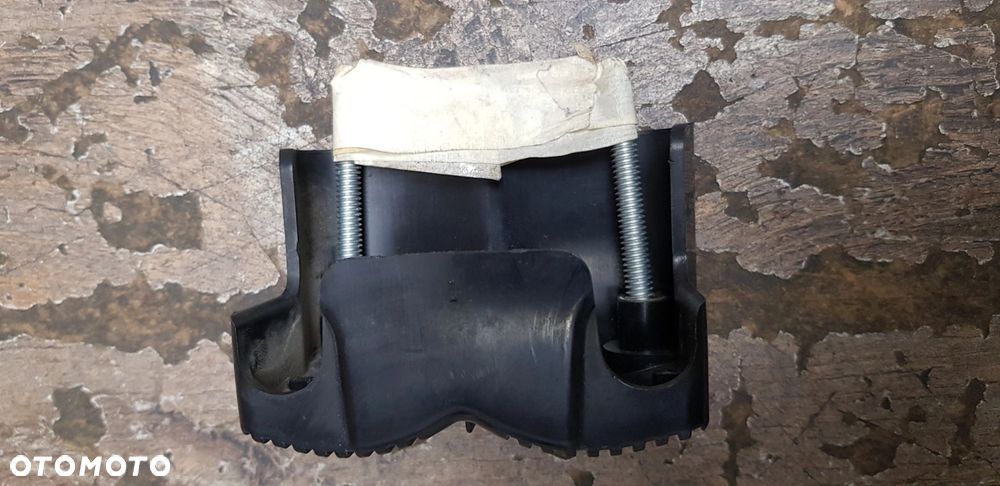 Pokrywa osłona cewki Harley Dyna FLD Switchback 31657-12 - 5