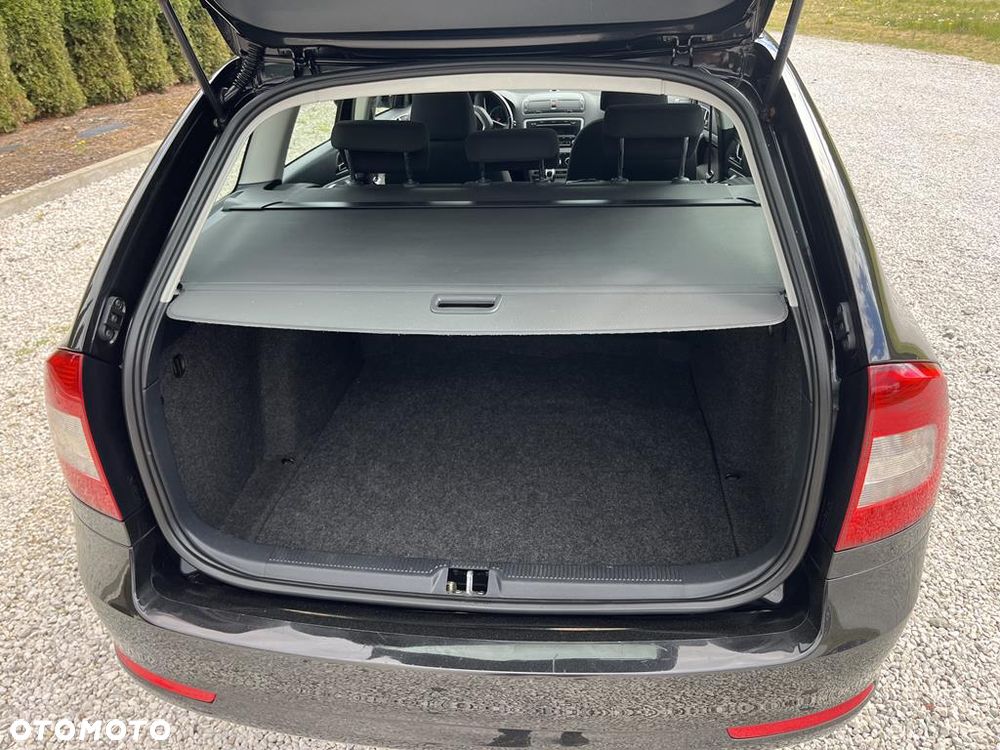 Skoda Octavia 1.6 TDI DPF Ambiente - 29