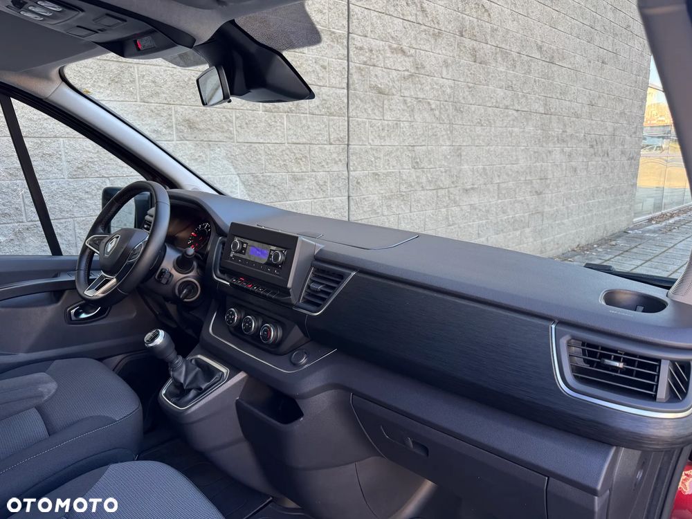 Renault Trafic 2.0 dCi - 22