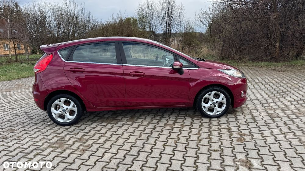 Ford Fiesta 1.4 Autom Champions Edition - 7