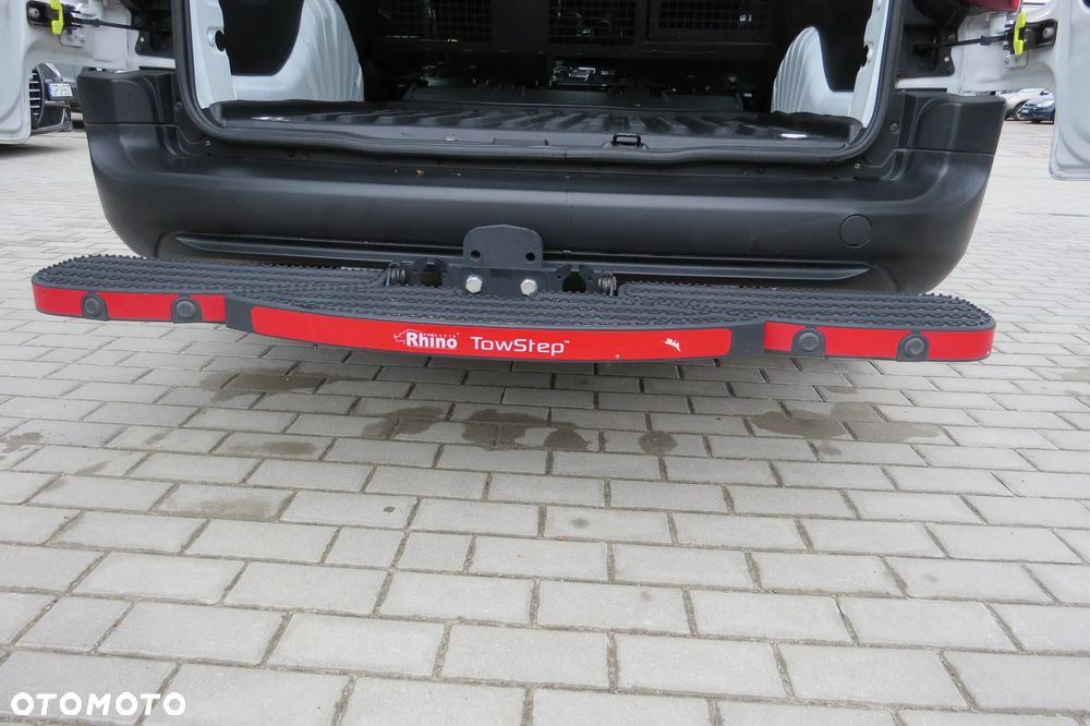 Toyota Proace City 1.2 D-4t 130km A/t Long Brygadówka - 31