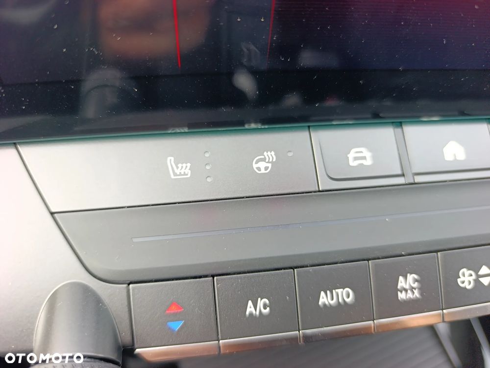 Opel Astra 1.2 Turbo Business Elegance - 26