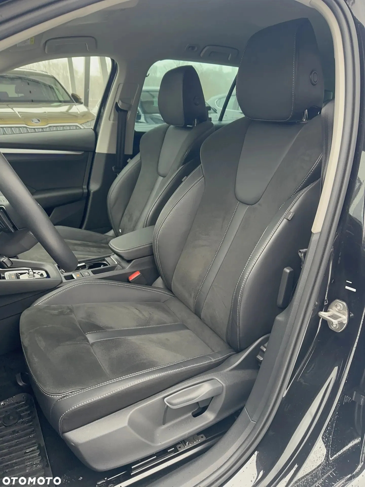 Skoda Octavia 2.0 TDI Selection DSG - 29