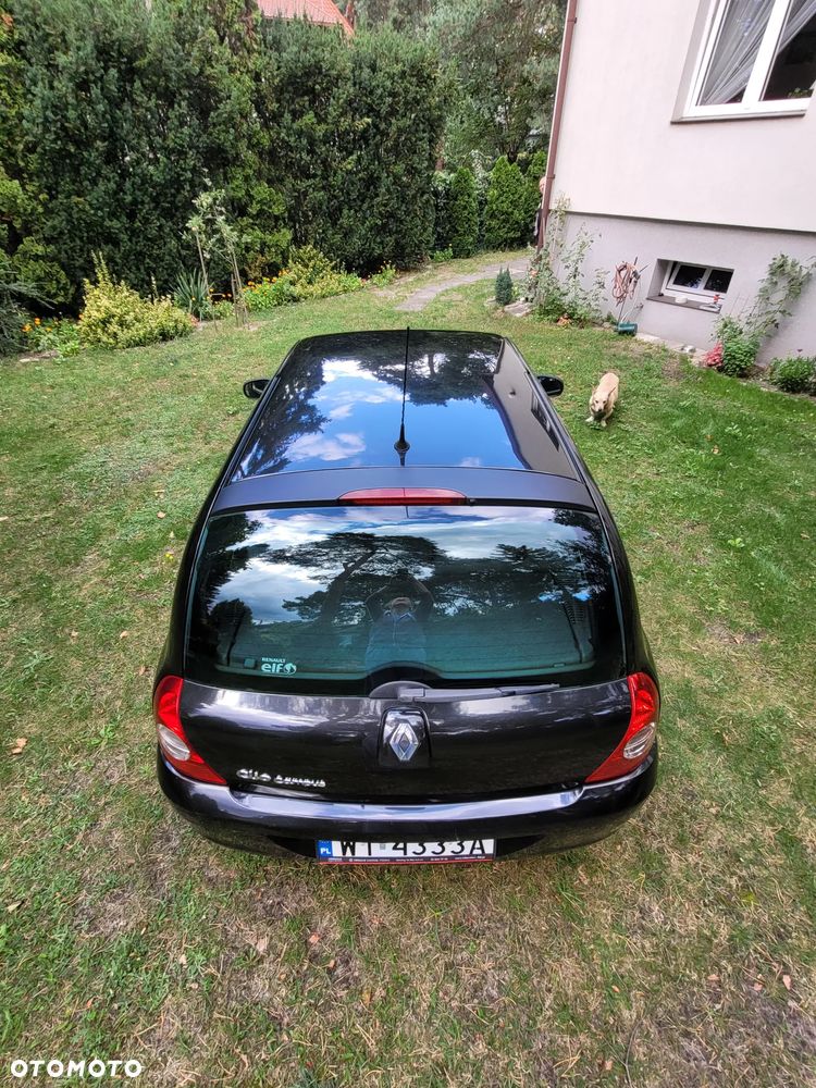 Renault Clio 1.2 16V Campus - 5