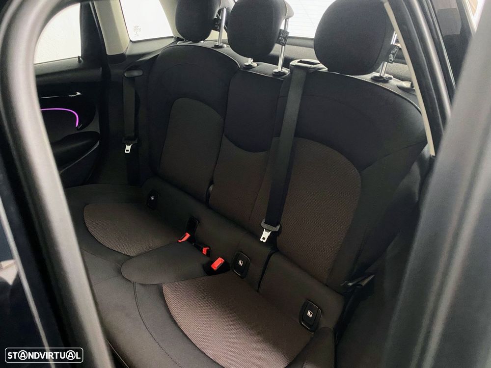 MINI 5 Portas Cooper Auto - 10