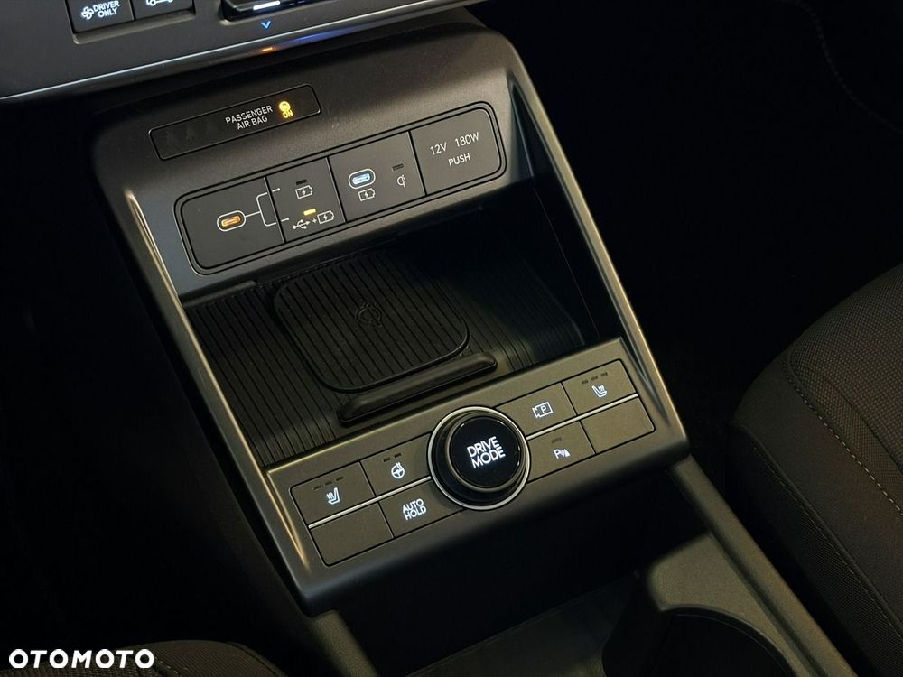 Hyundai Kona - 12