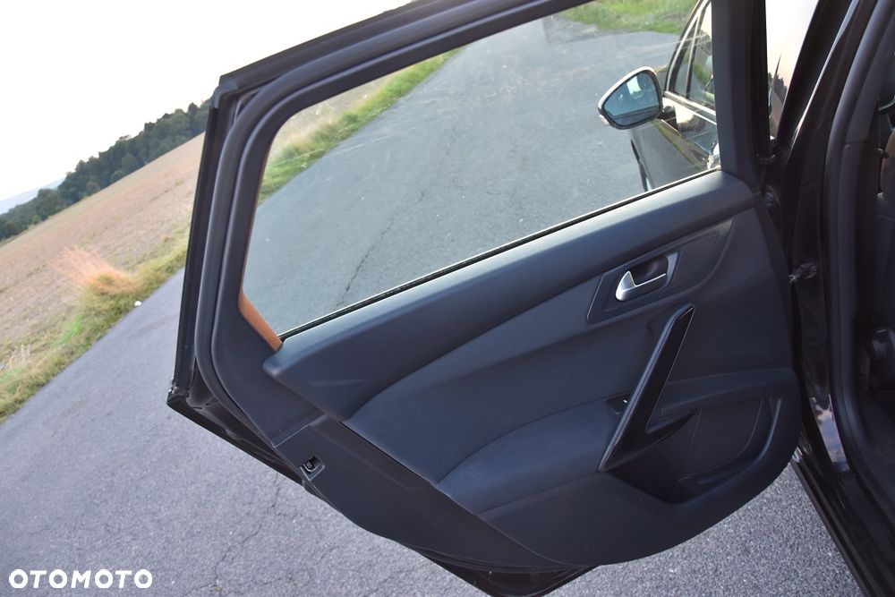 Peugeot 508 HDi FAP 140 Allure - 10