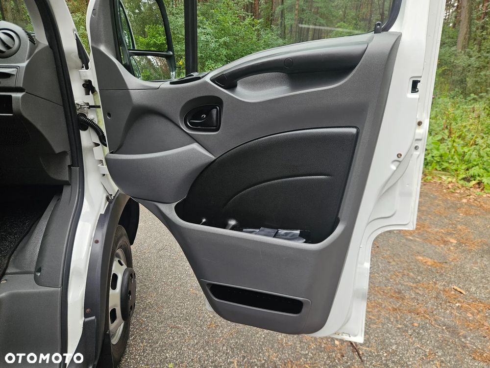 Iveco Daily BLIŹNIAKI Hak 3,5 tony - 30