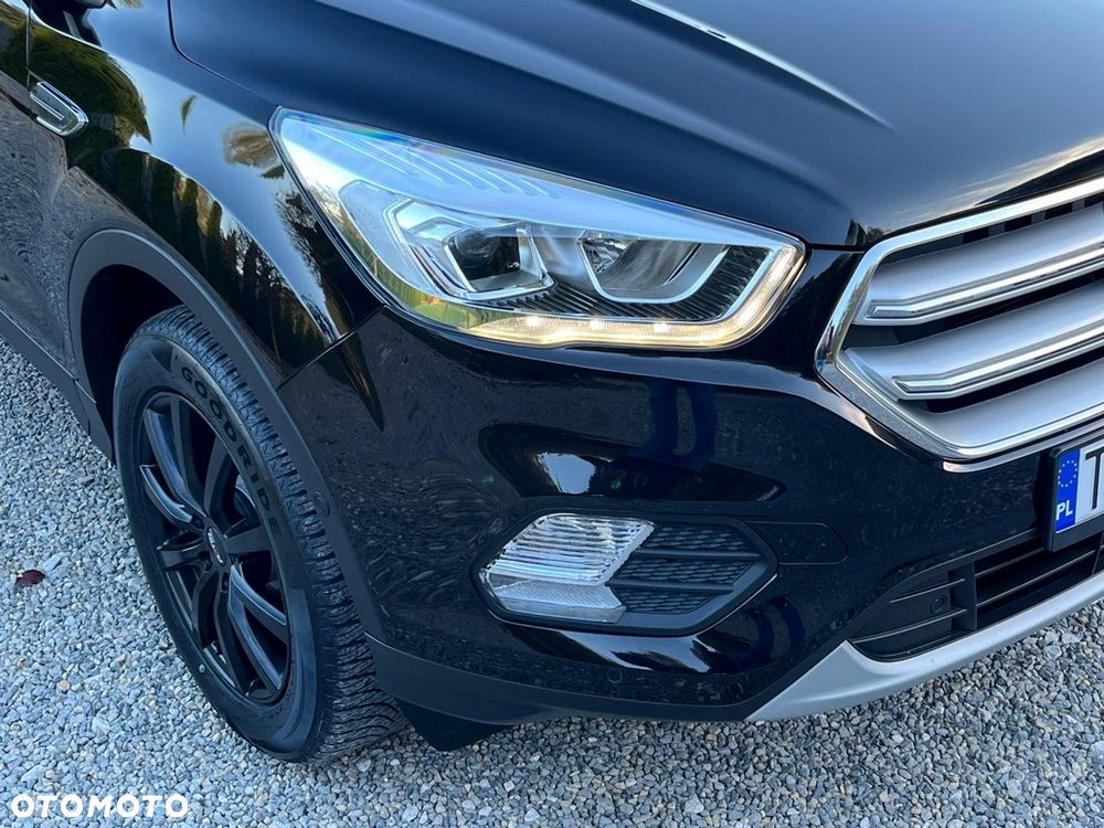 Ford Kuga 1.5 EcoBoost 2x4 Titanium - 23