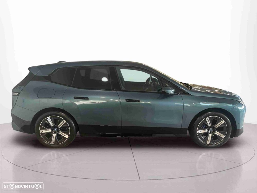BMW iX xDrive 40 Pack Desportivo - 4