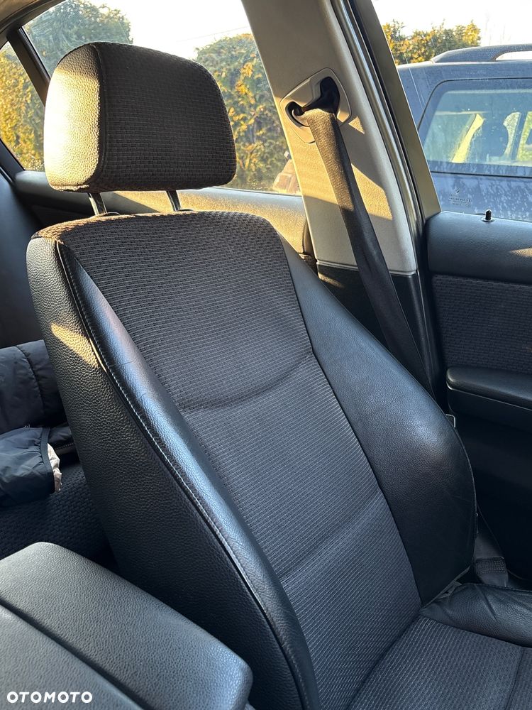 BMW Seria 3 320d - 14