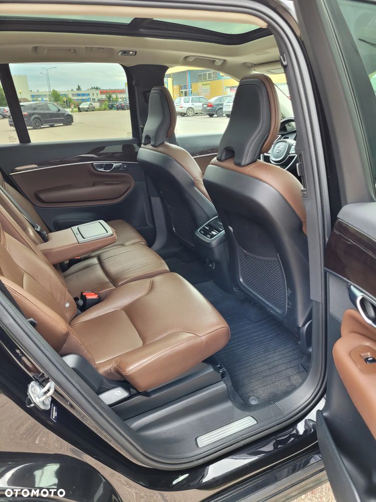 Volvo XC 90 - 17