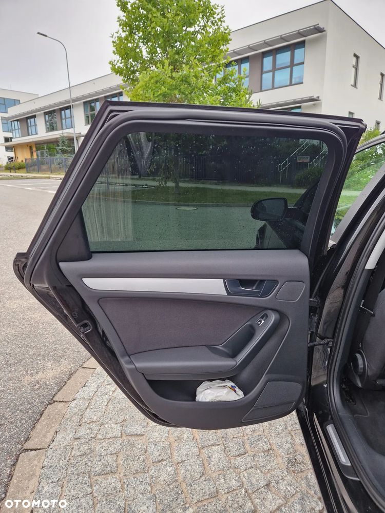 Audi A4 Avant 2.0 TDI Quattro S tronic - 16