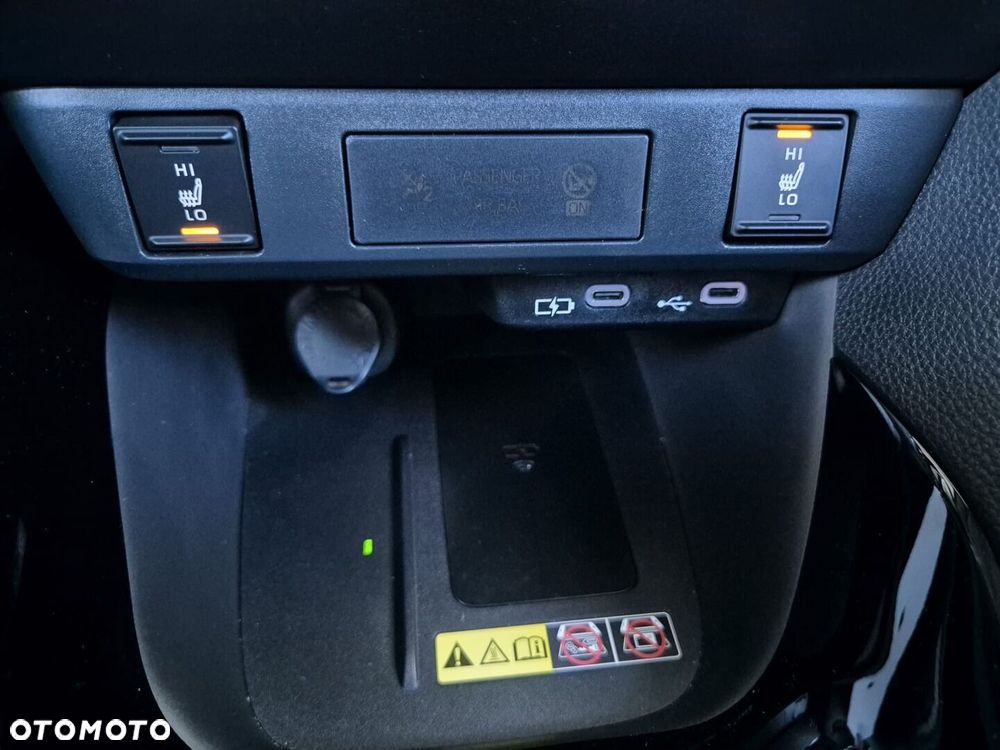 Toyota Yaris Hybrid 1.5 Style - 23