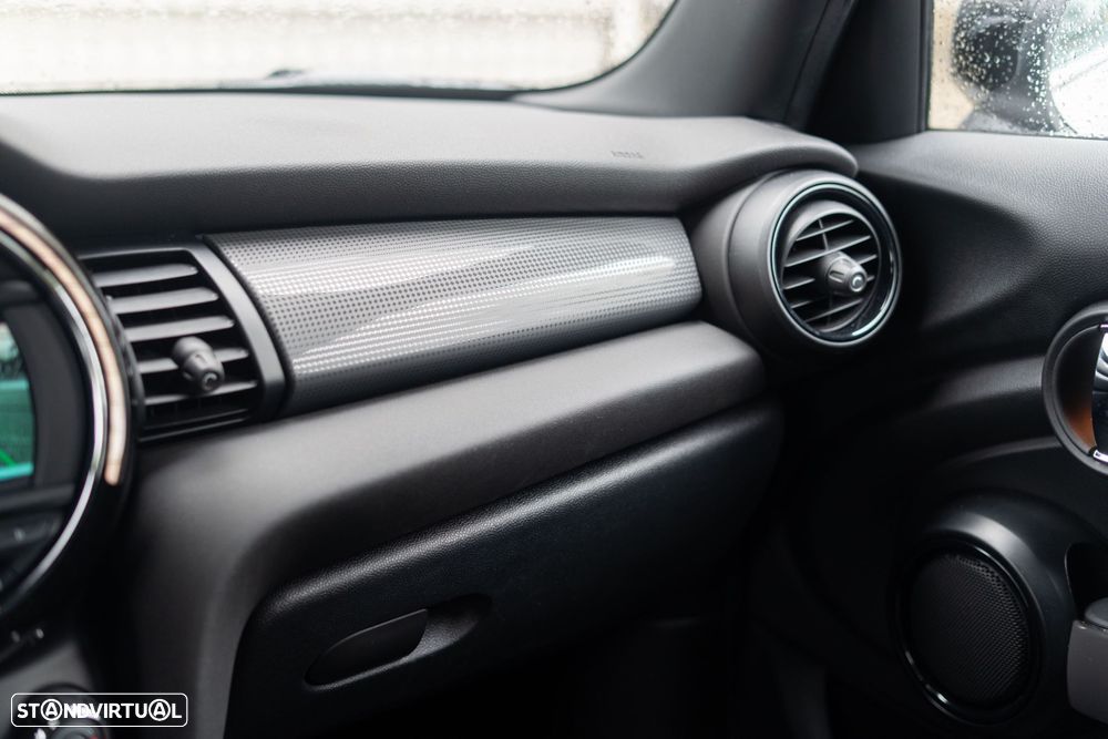 MINI 5 Portas Cooper Premium JCW Auto - 48