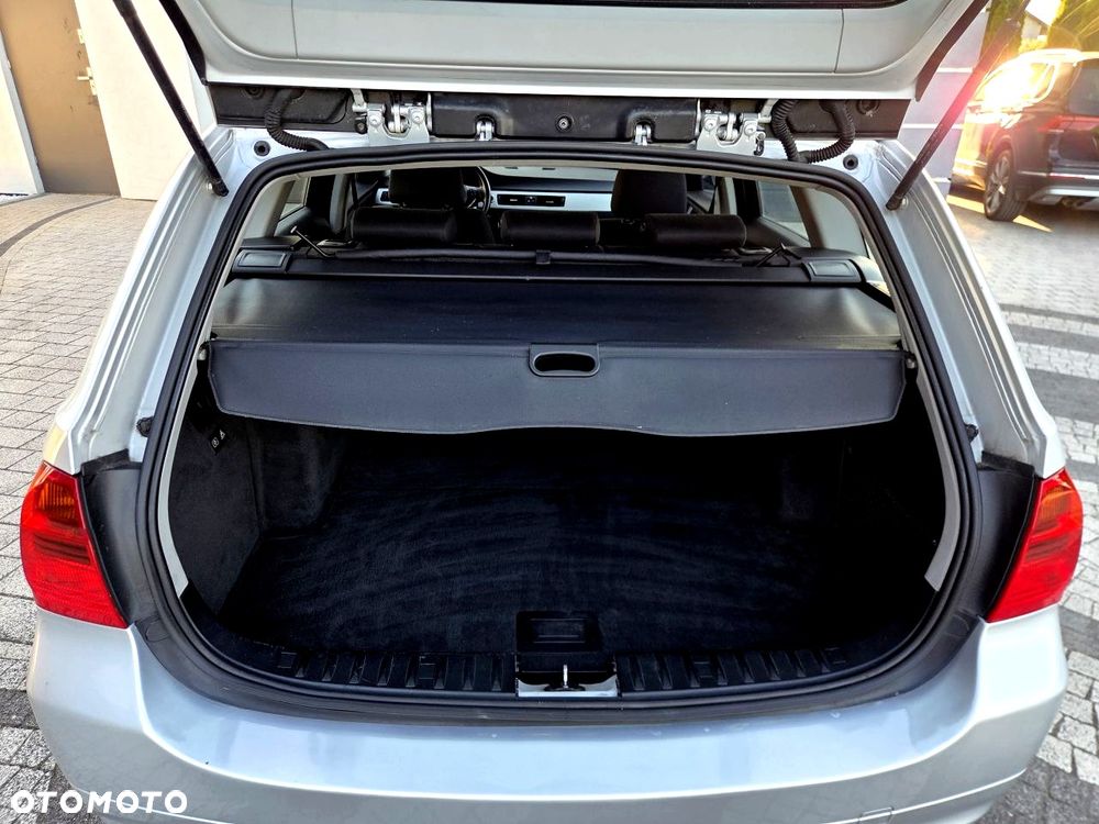 BMW Seria 3 - 28