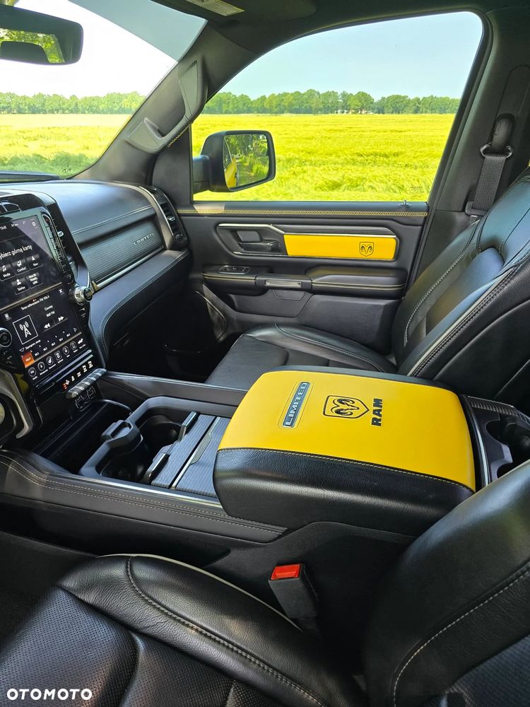 RAM 1500 Crew Cab Shortbed Limited - 7