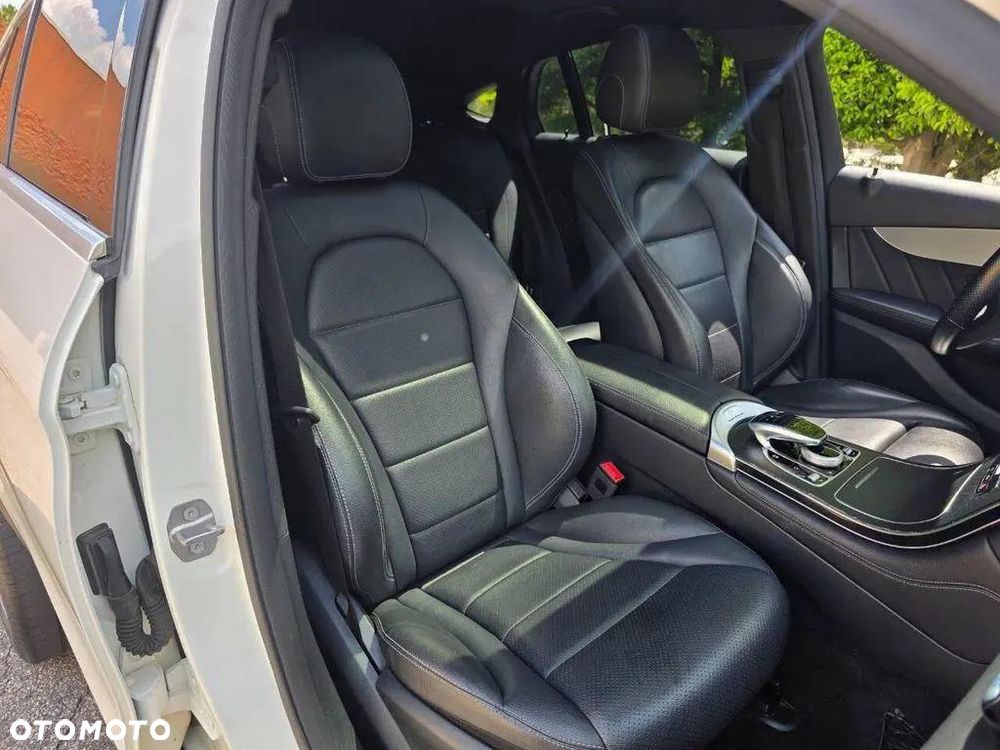 Mercedes-Benz GLC - 29