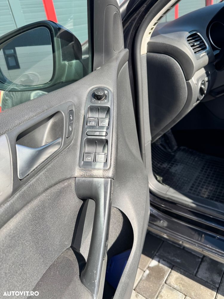 Volkswagen Golf - 16