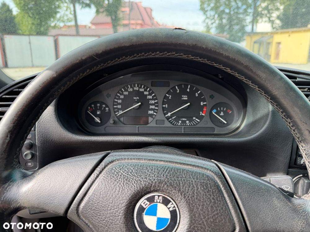 BMW Seria 3 - 13
