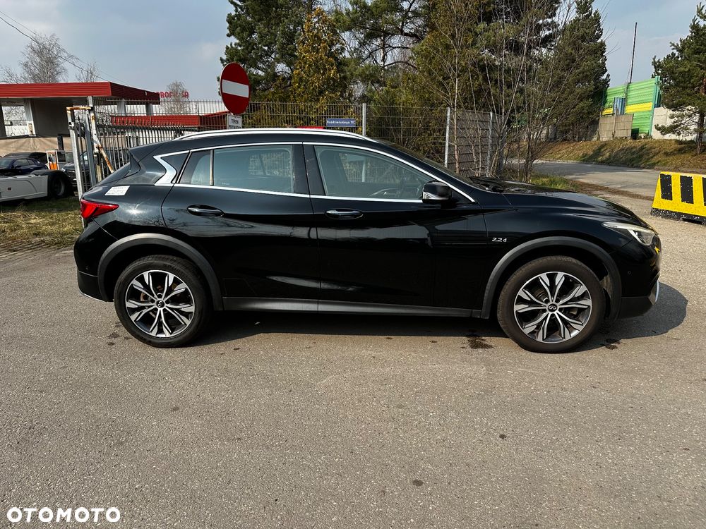 Infiniti QX30 - 3