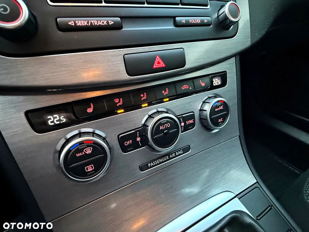 Volkswagen Passat Variant - 12