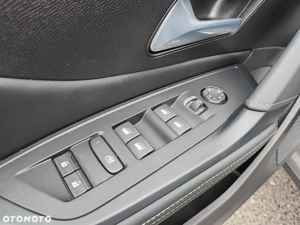 Peugeot 408 1.2 PureTech GT S&S EAT8 - 16