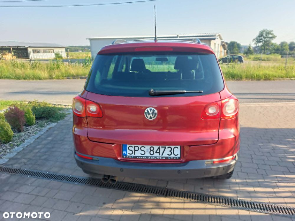 Volkswagen Tiguan - 10