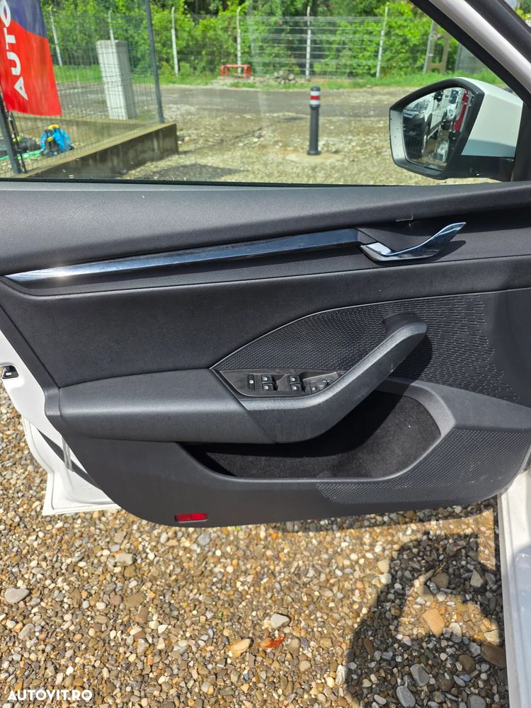 Skoda Octavia - 25