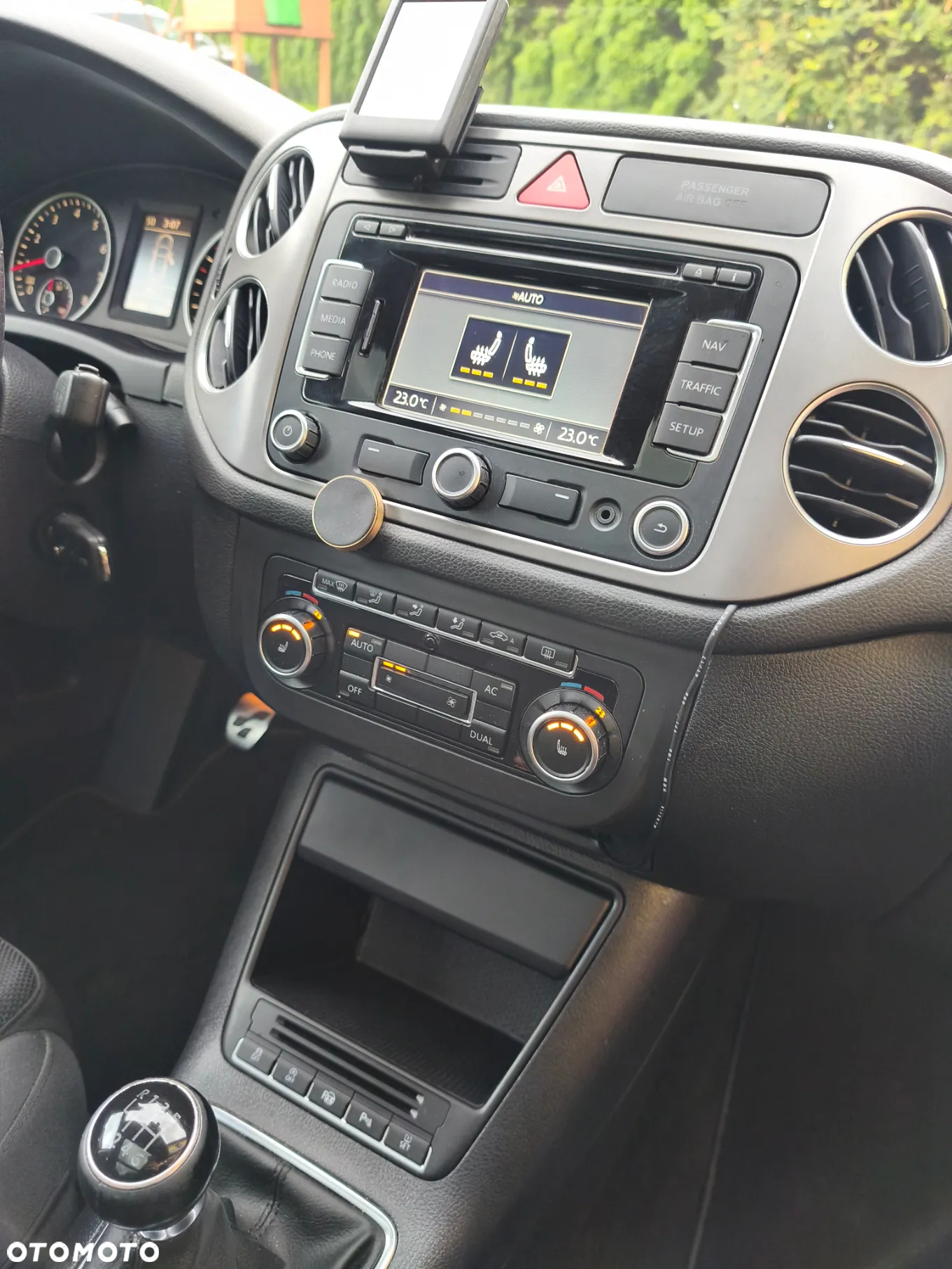 Volkswagen Tiguan - 24