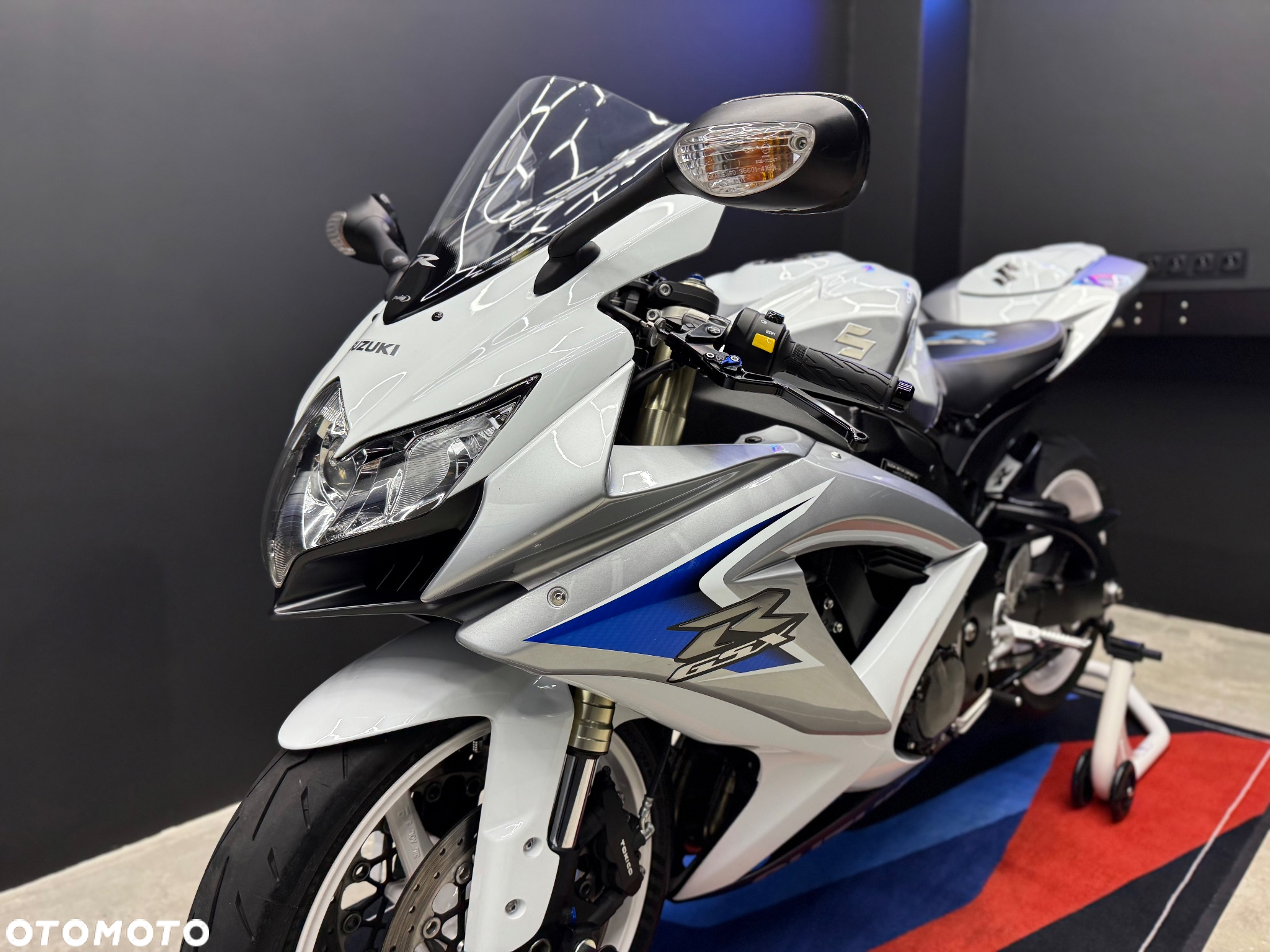Suzuki GSX-R - 5